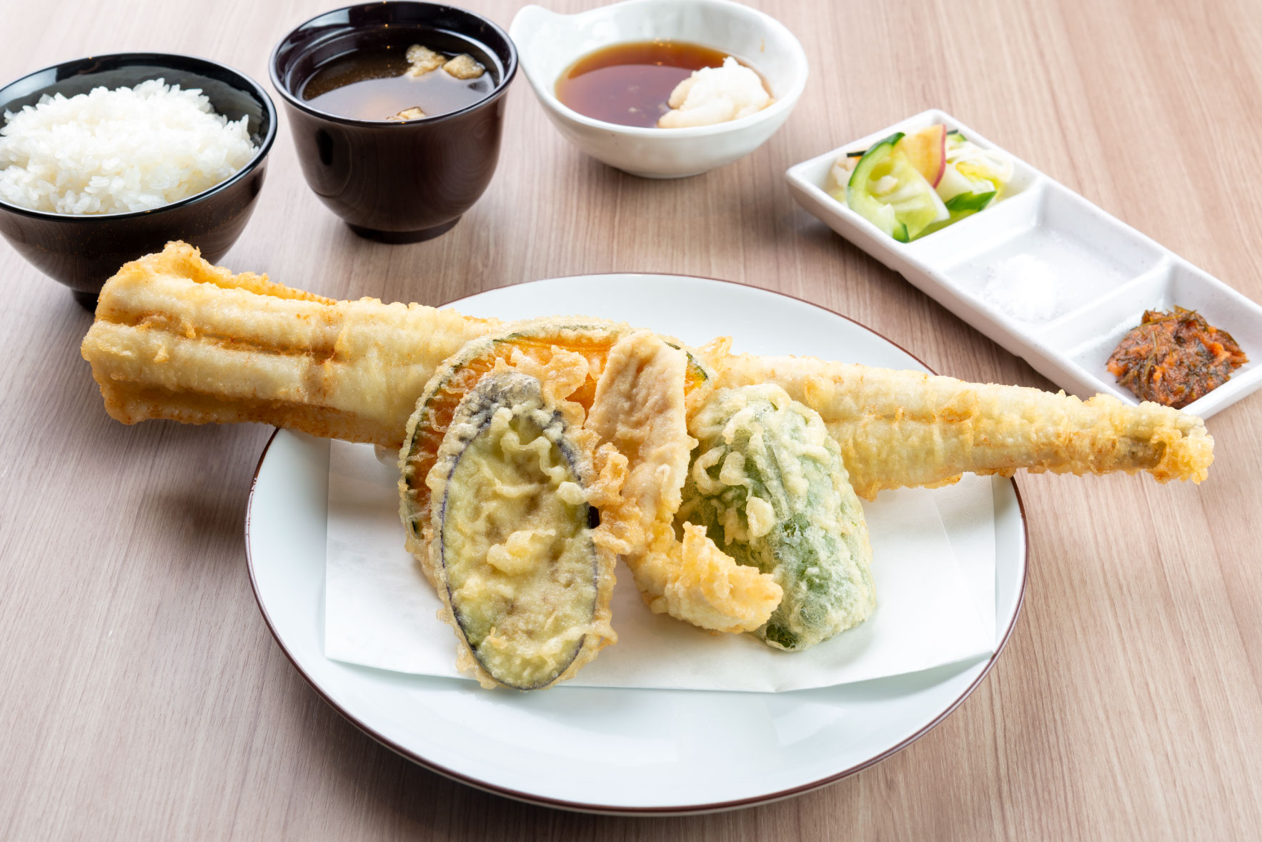 활 붕장어 정식