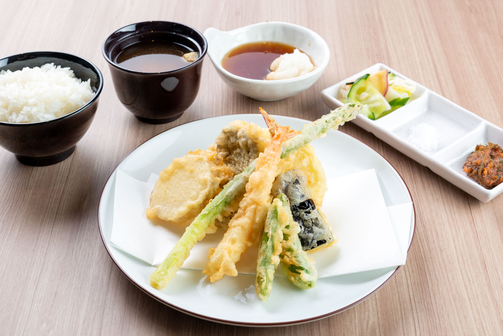 제철 채소 정식